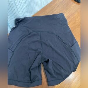Athleta Ultimate Stash Pocket 7" Short //Black